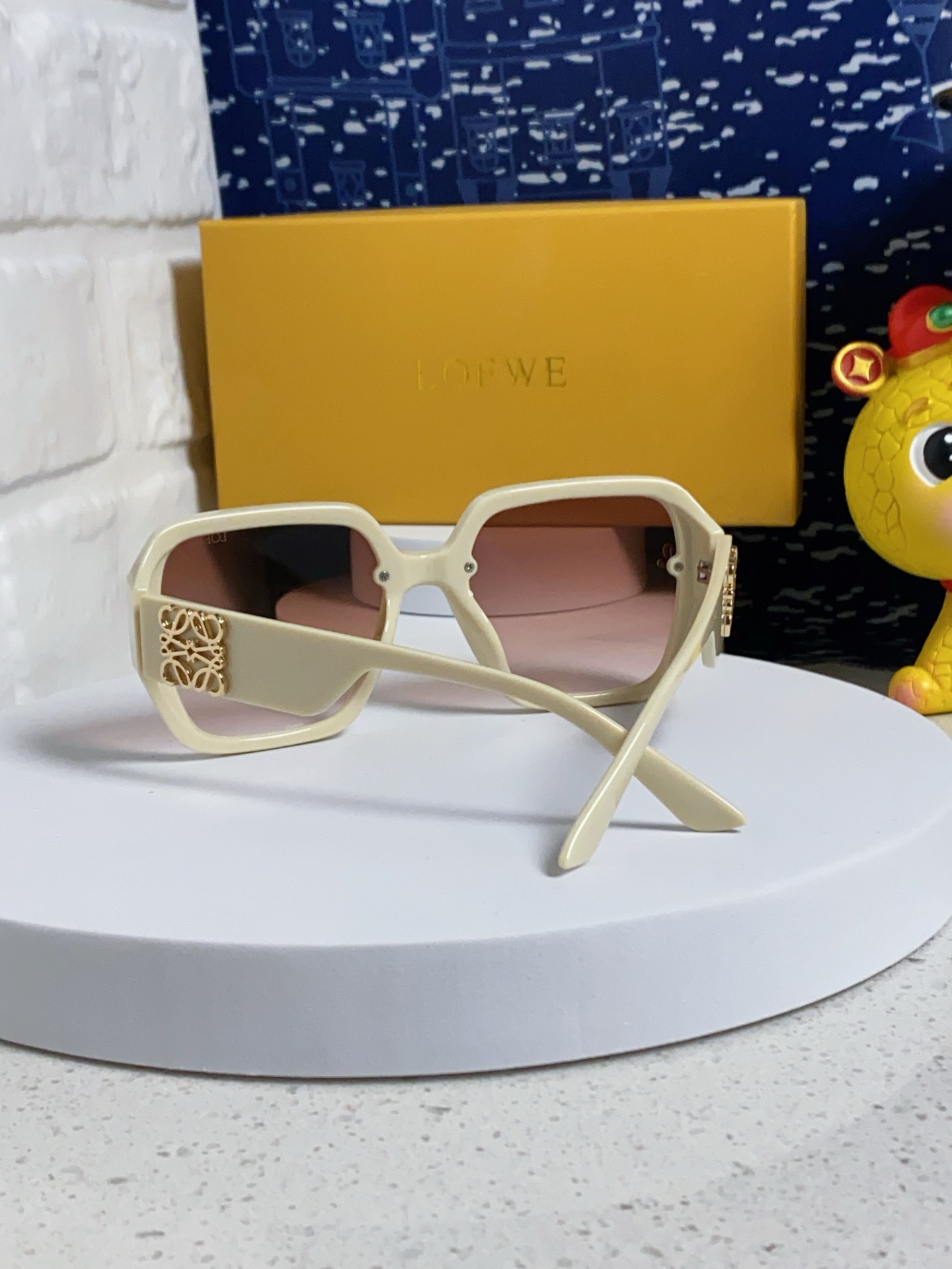 Loewe sunglasses