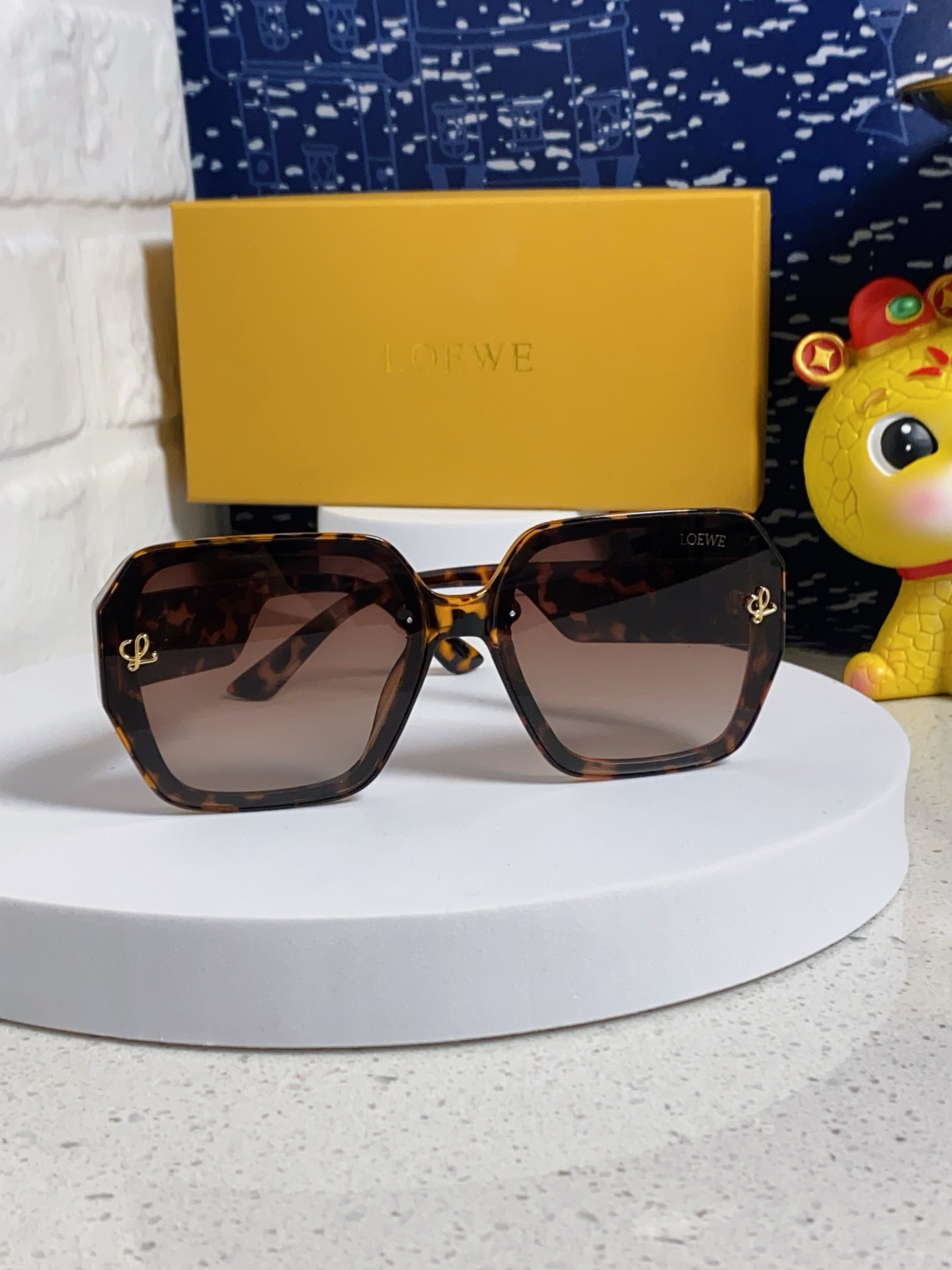 Loewe sunglasses