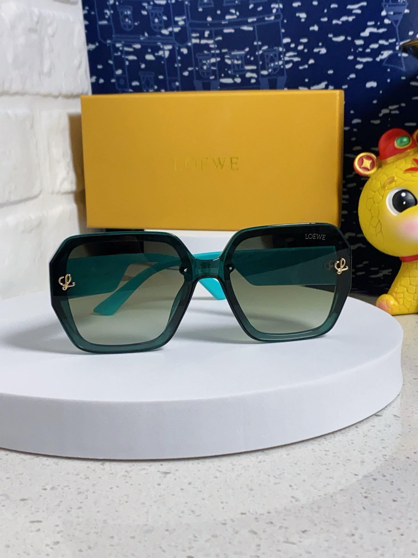 Loewe sunglasses