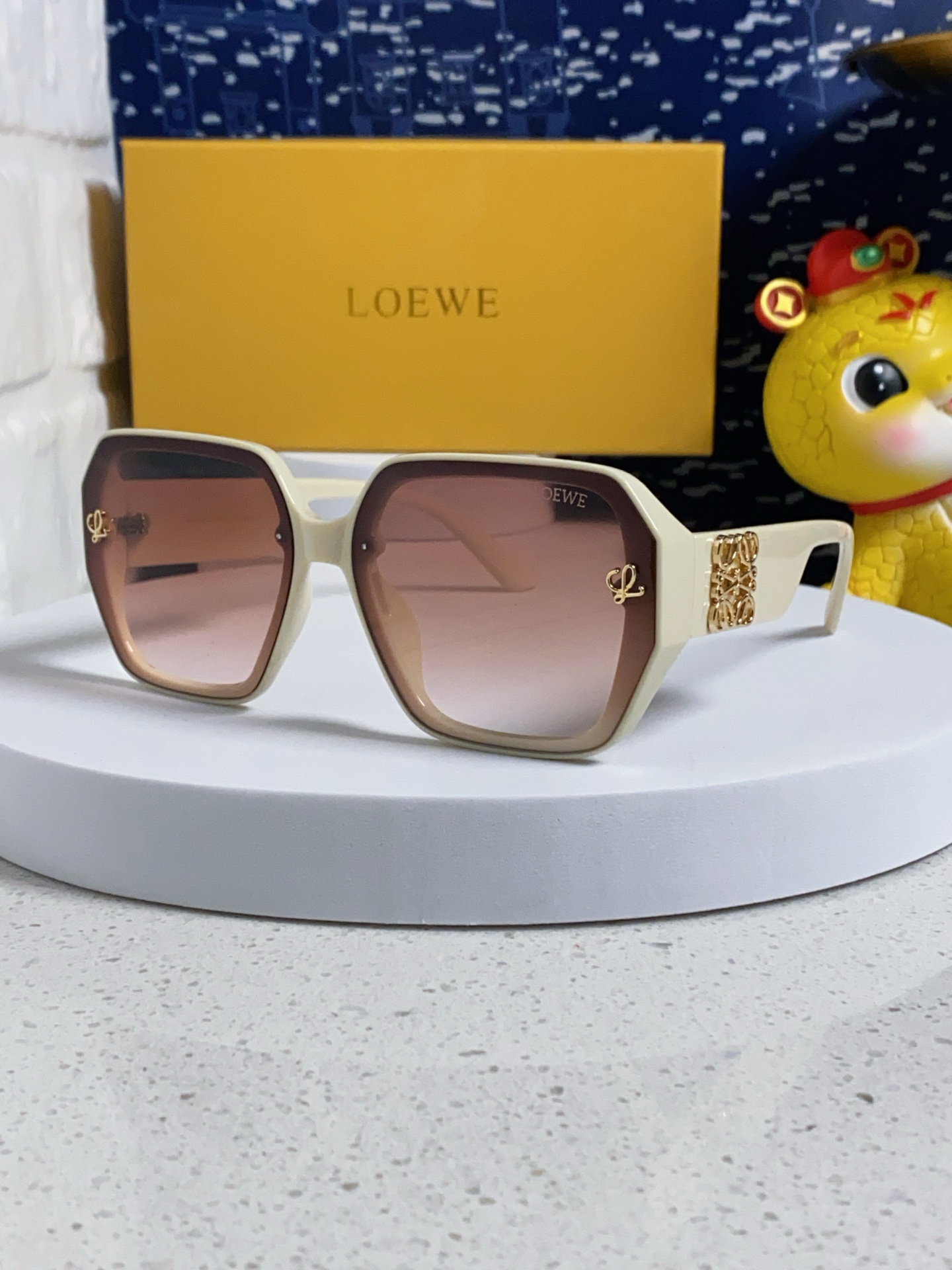 Loewe sunglasses