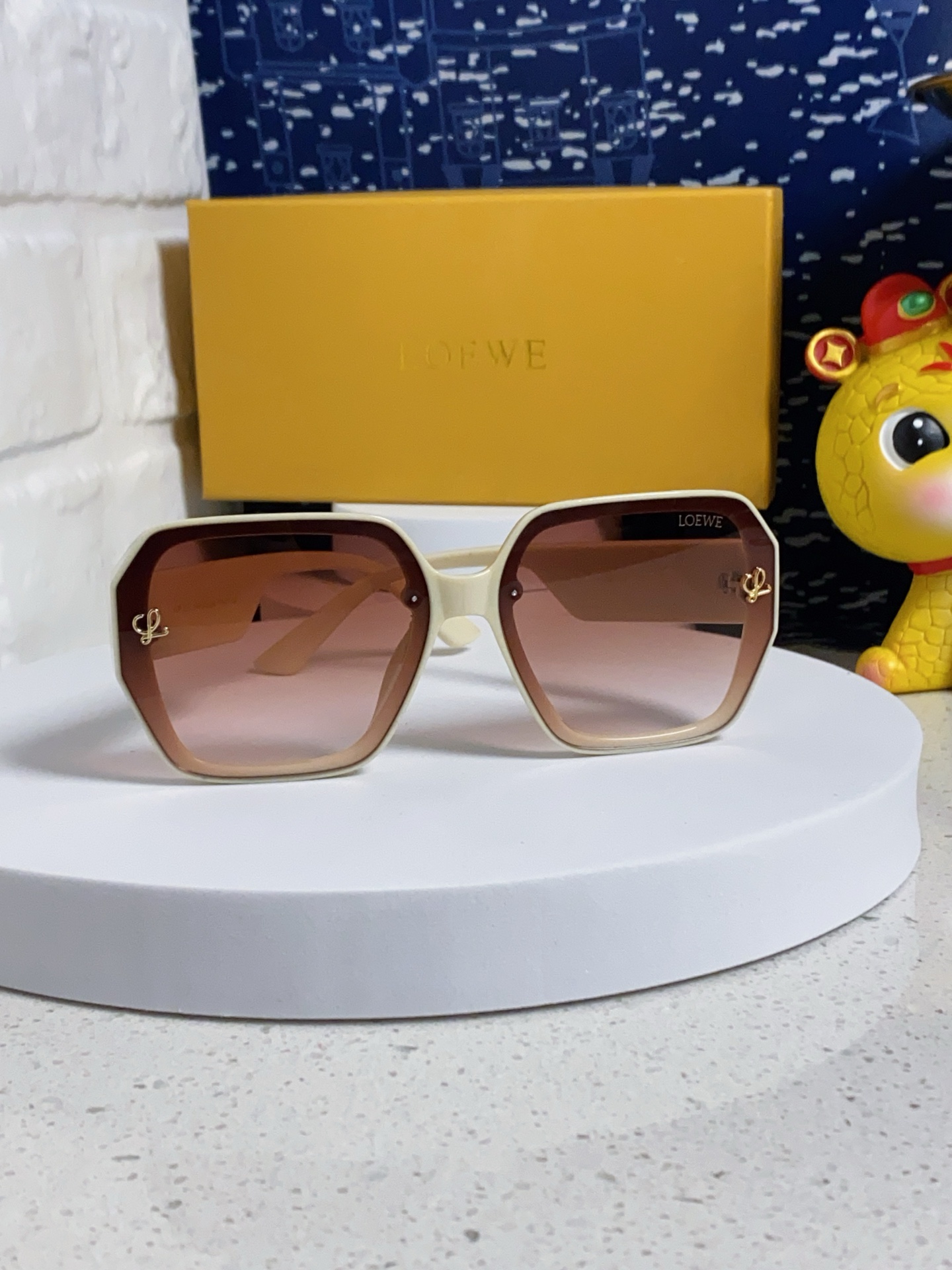 Loewe sunglasses