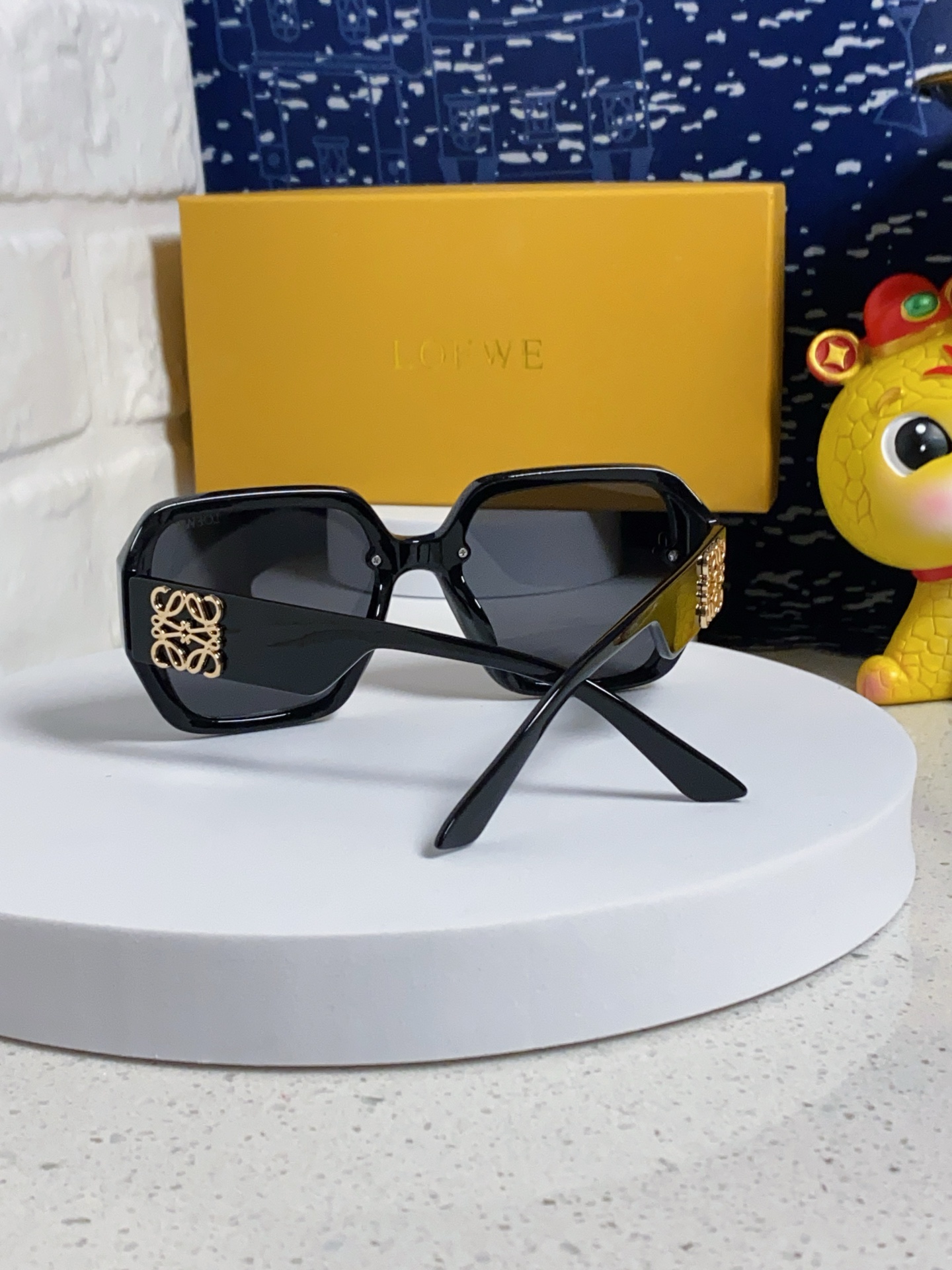 Loewe sunglasses
