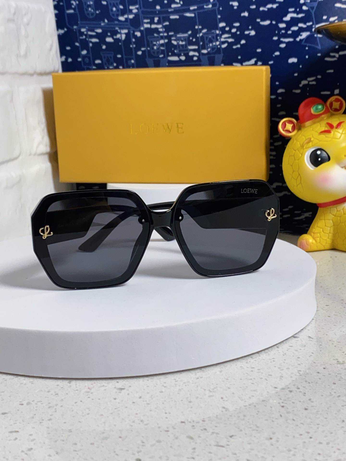 Loewe sunglasses