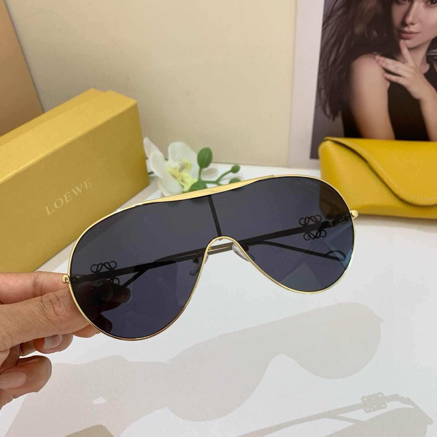 Loewe sunglasses