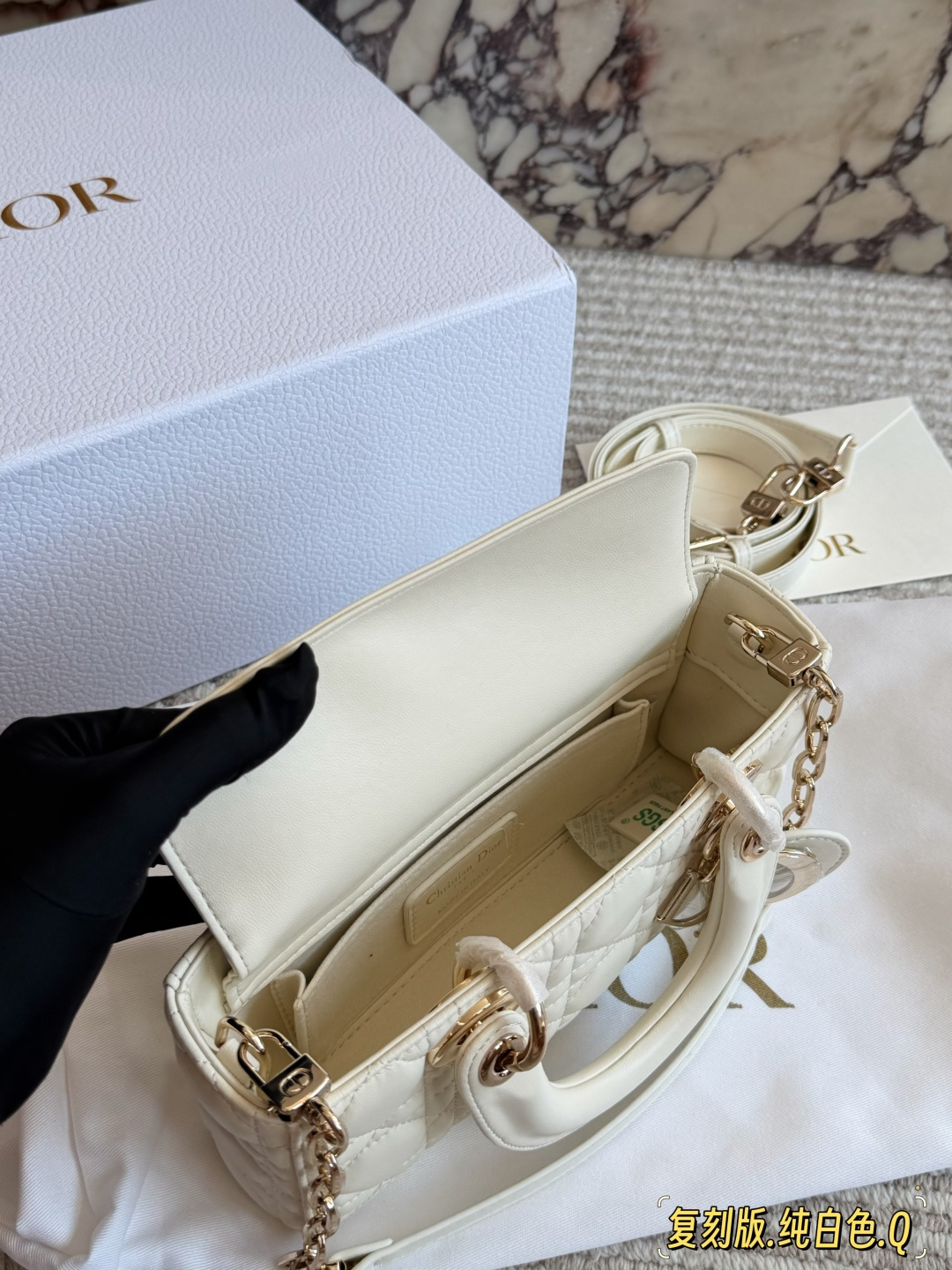 Dior