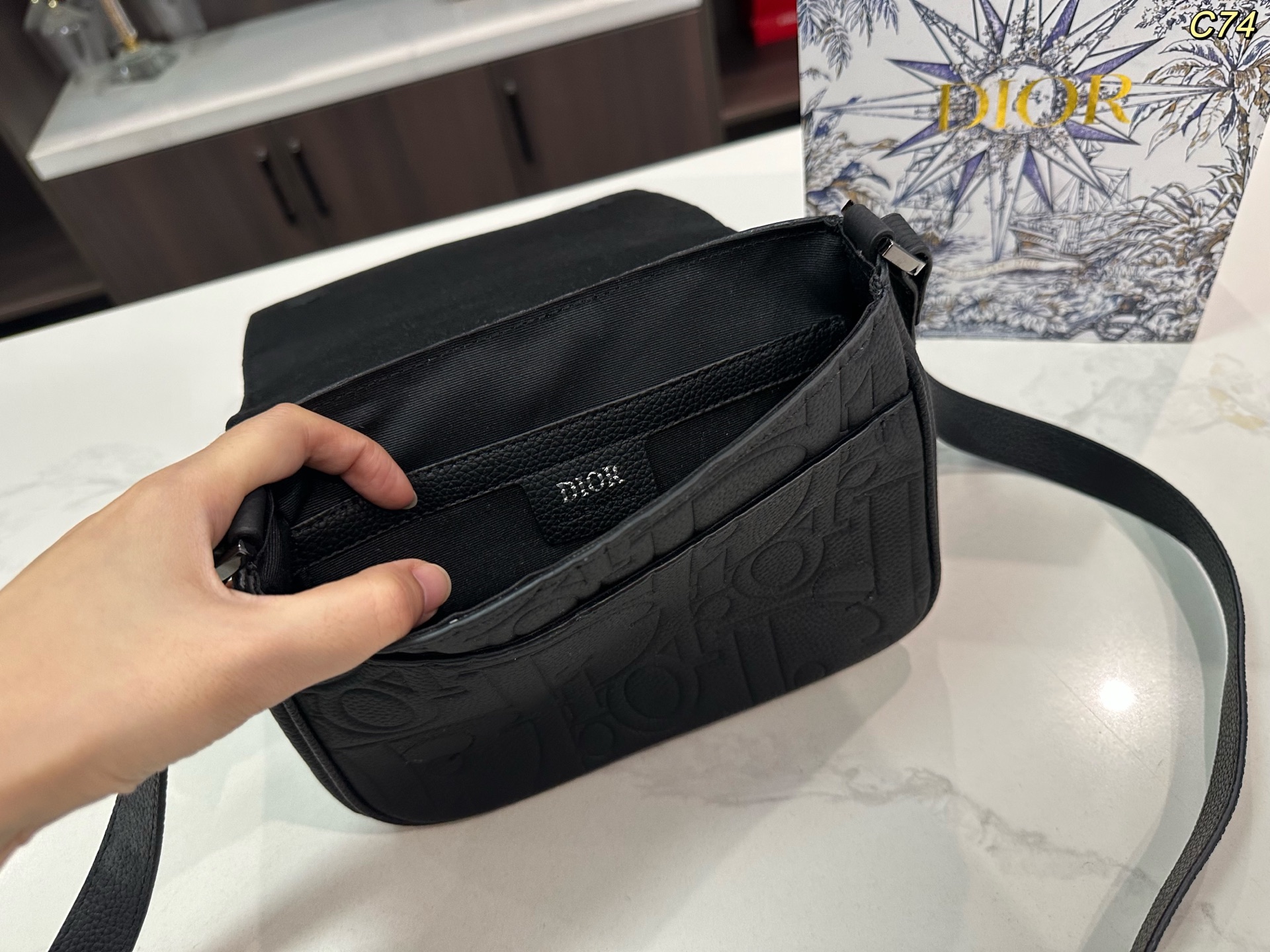 Dior