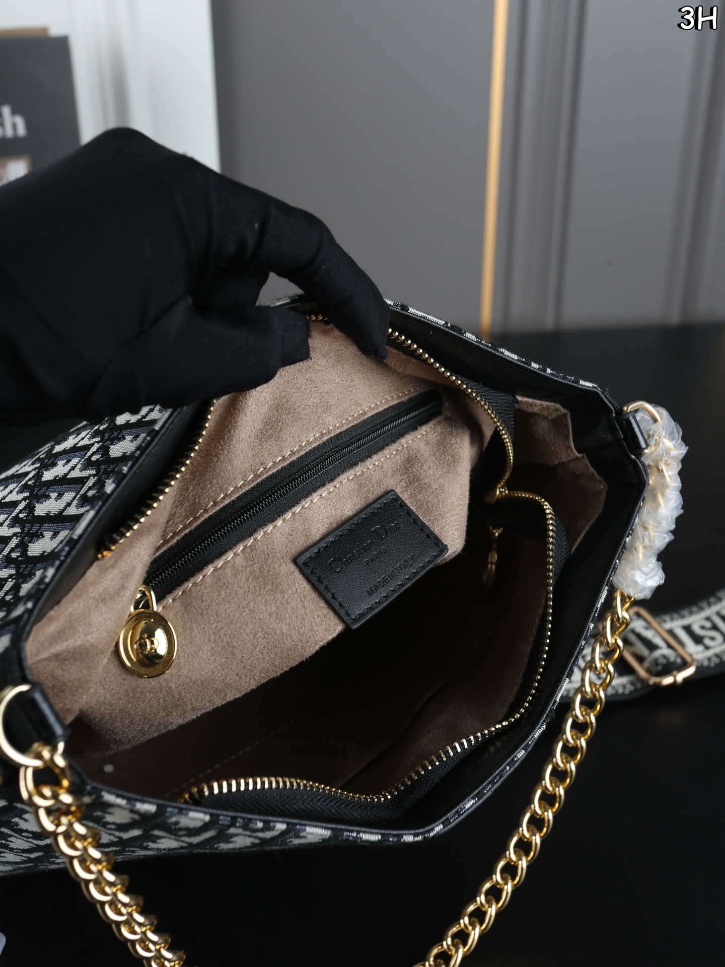 Dior