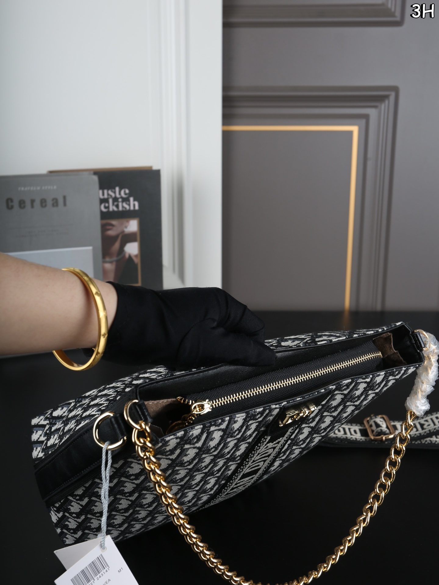 Dior