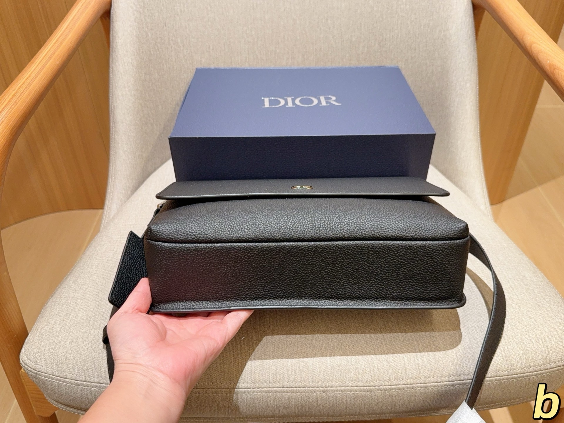 Dior