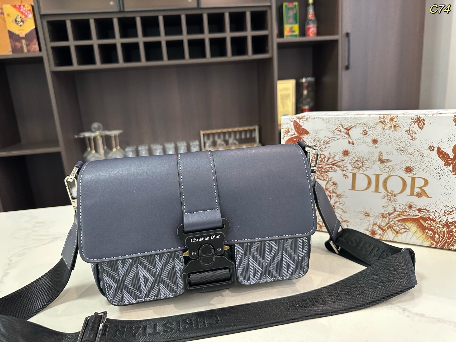 Dior