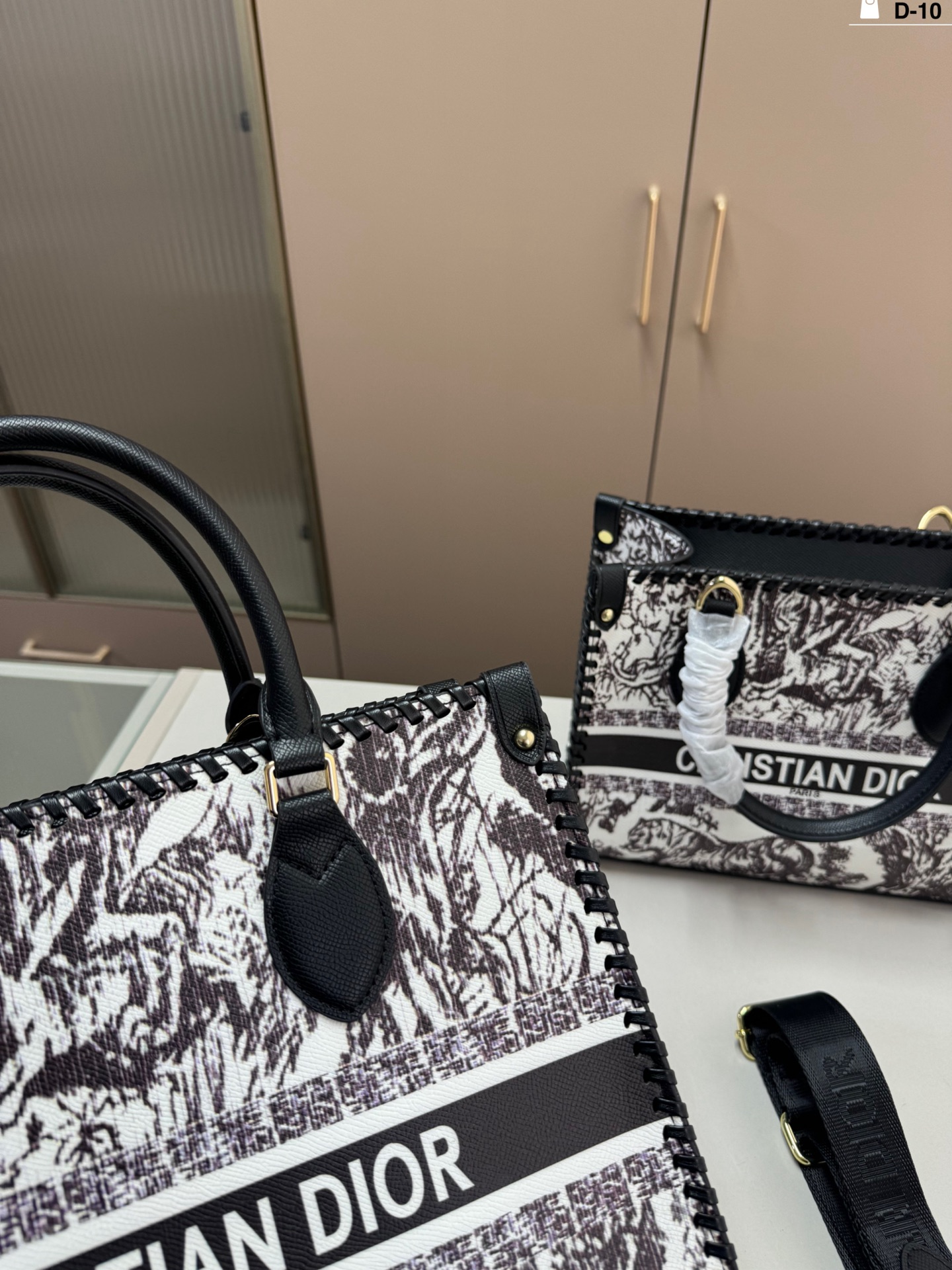 Dior