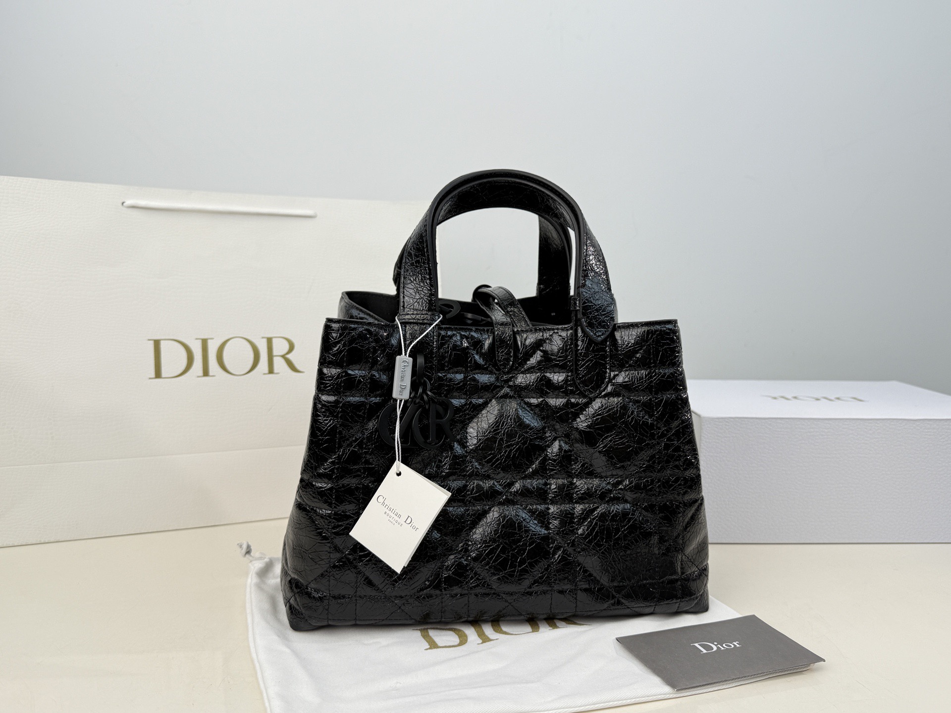 Dior