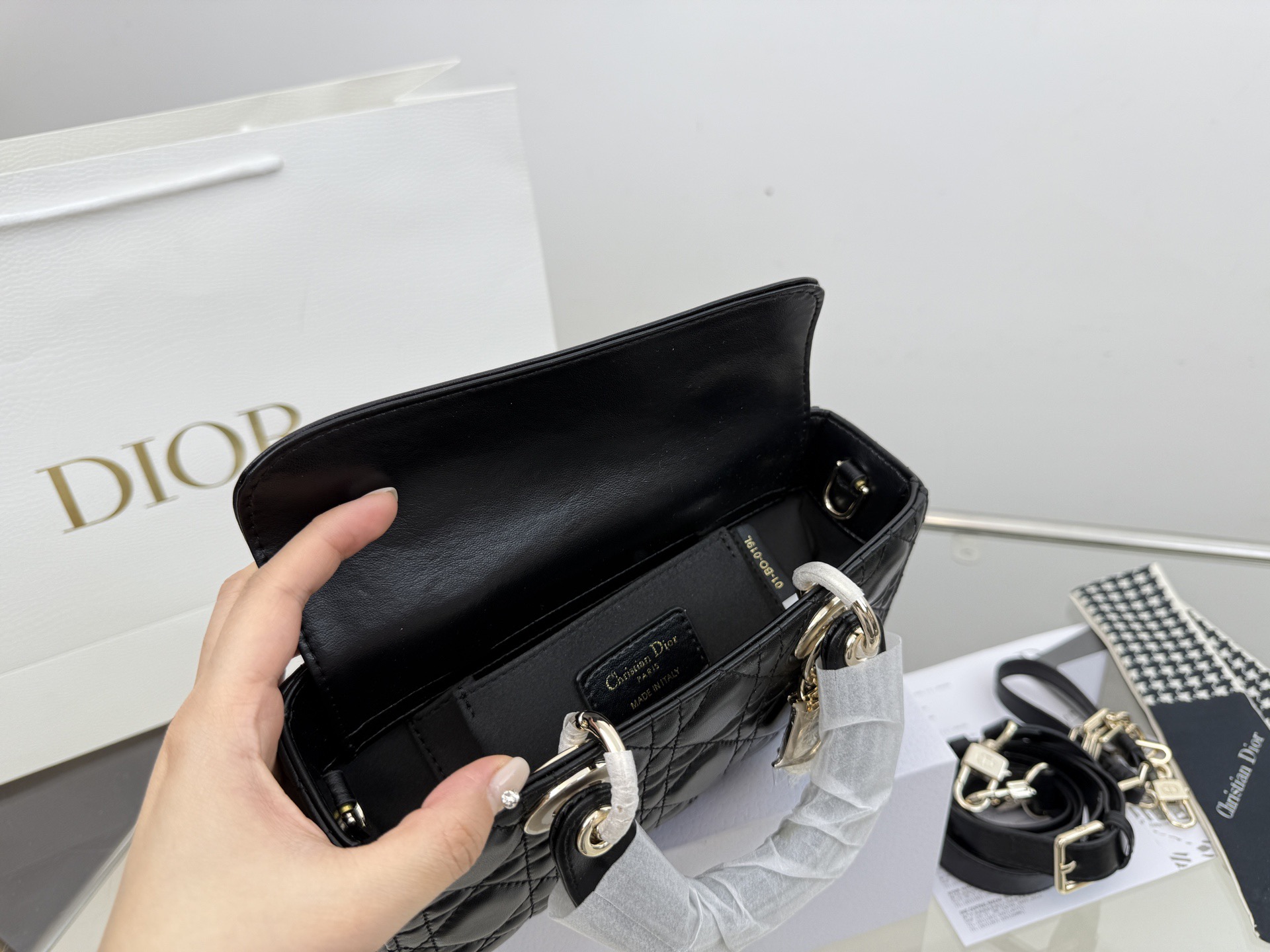 Dior