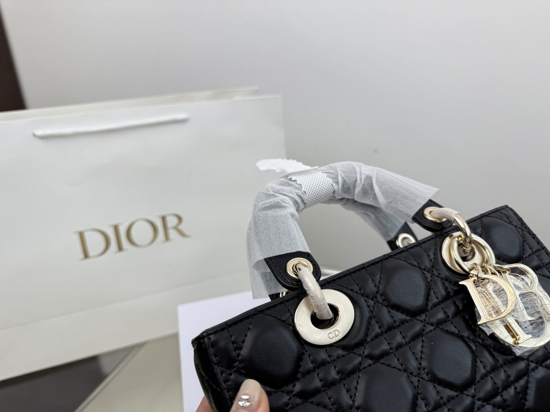 Dior