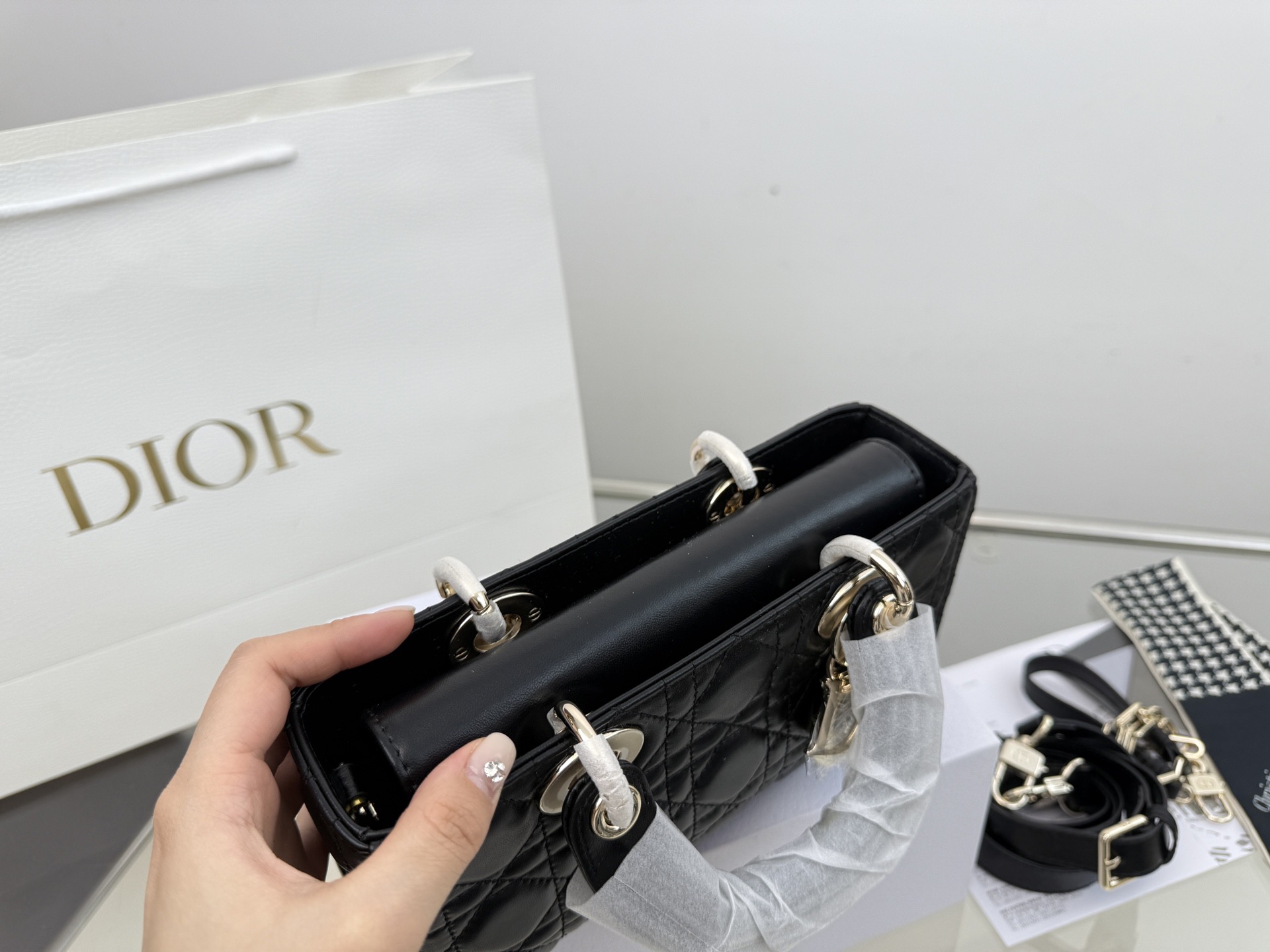 Dior