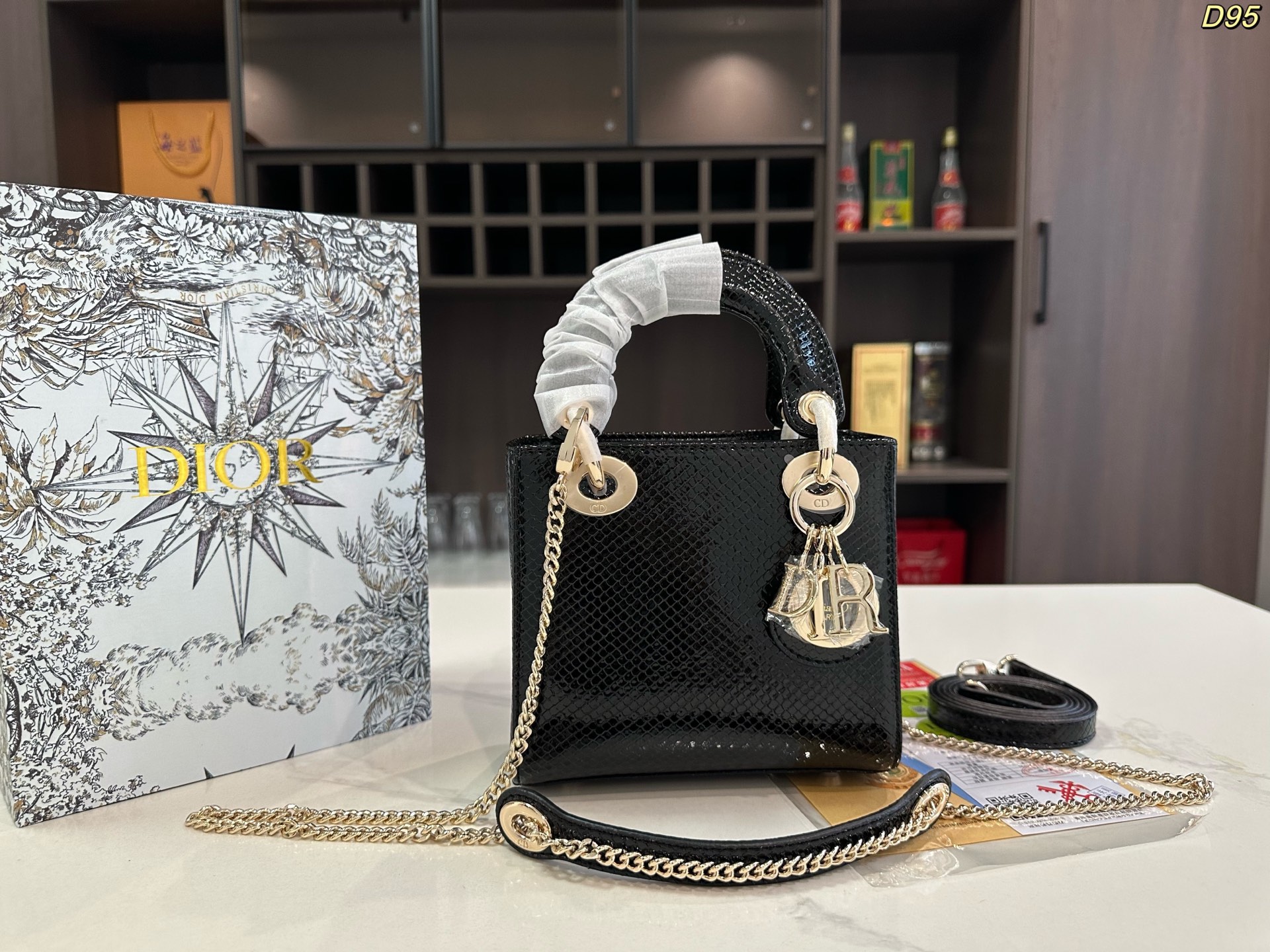 Dior