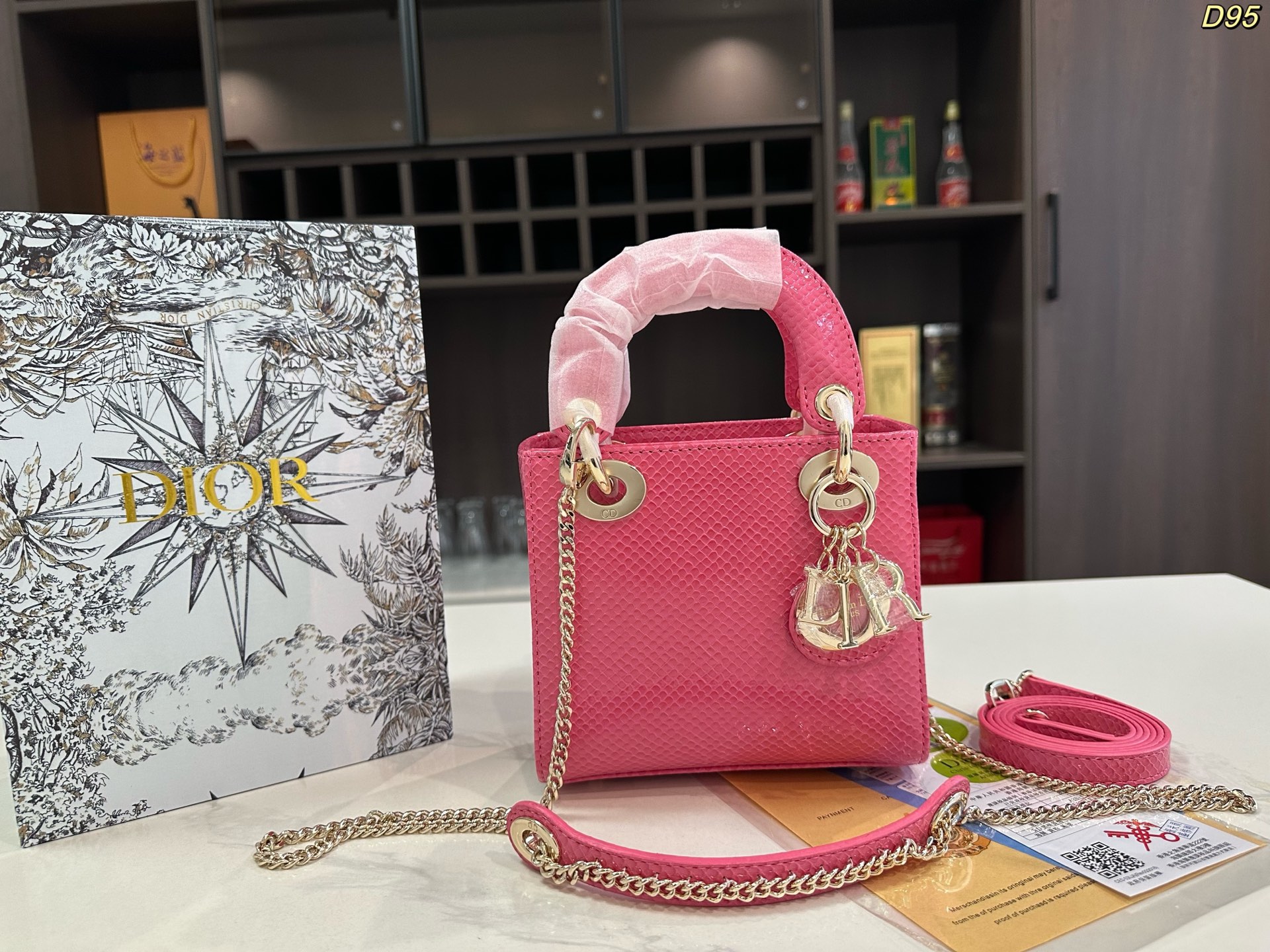 Dior