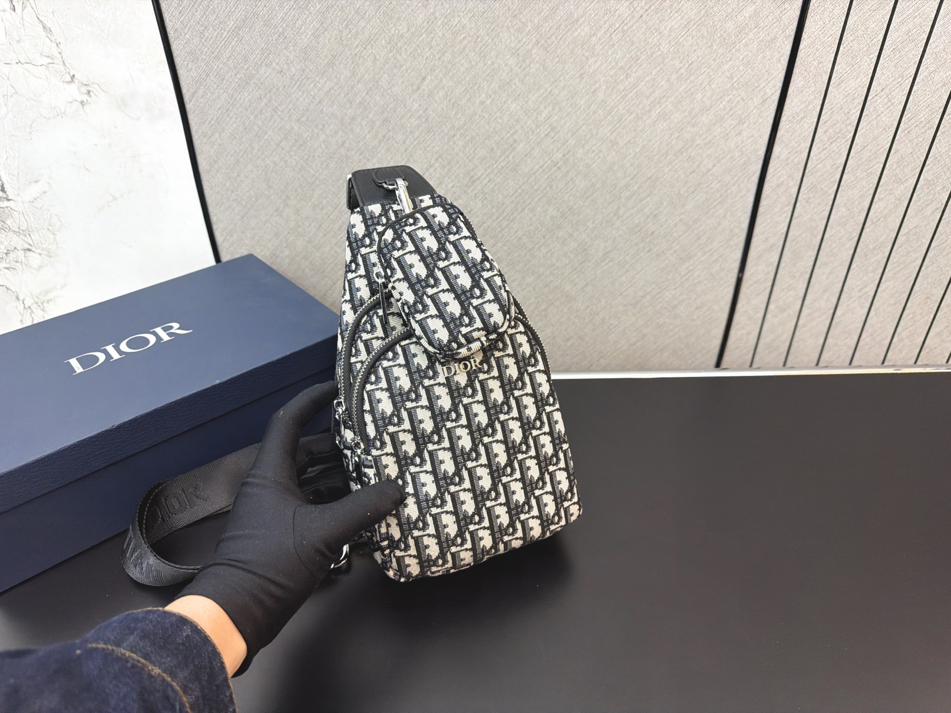 Dior
