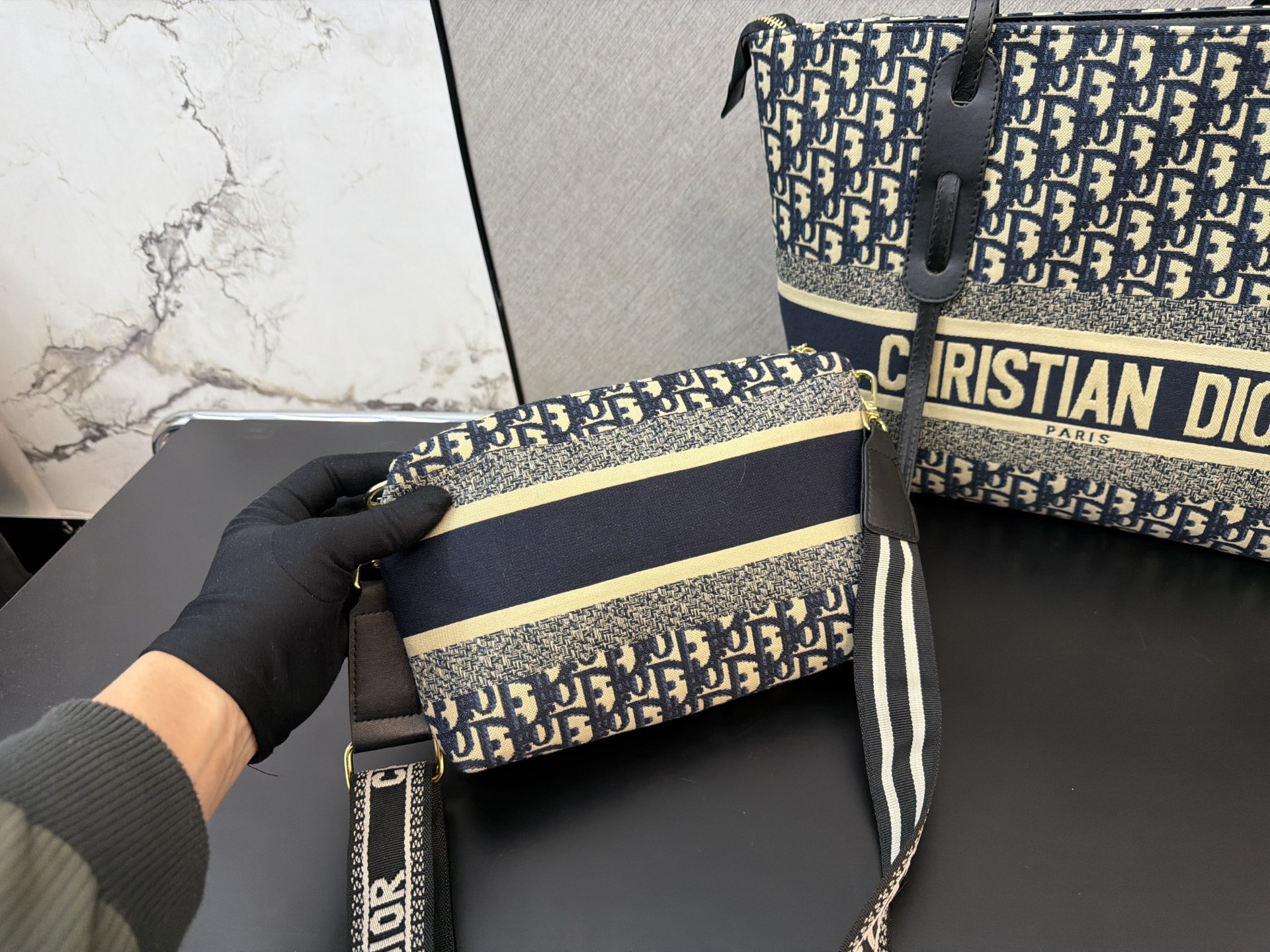 Dior