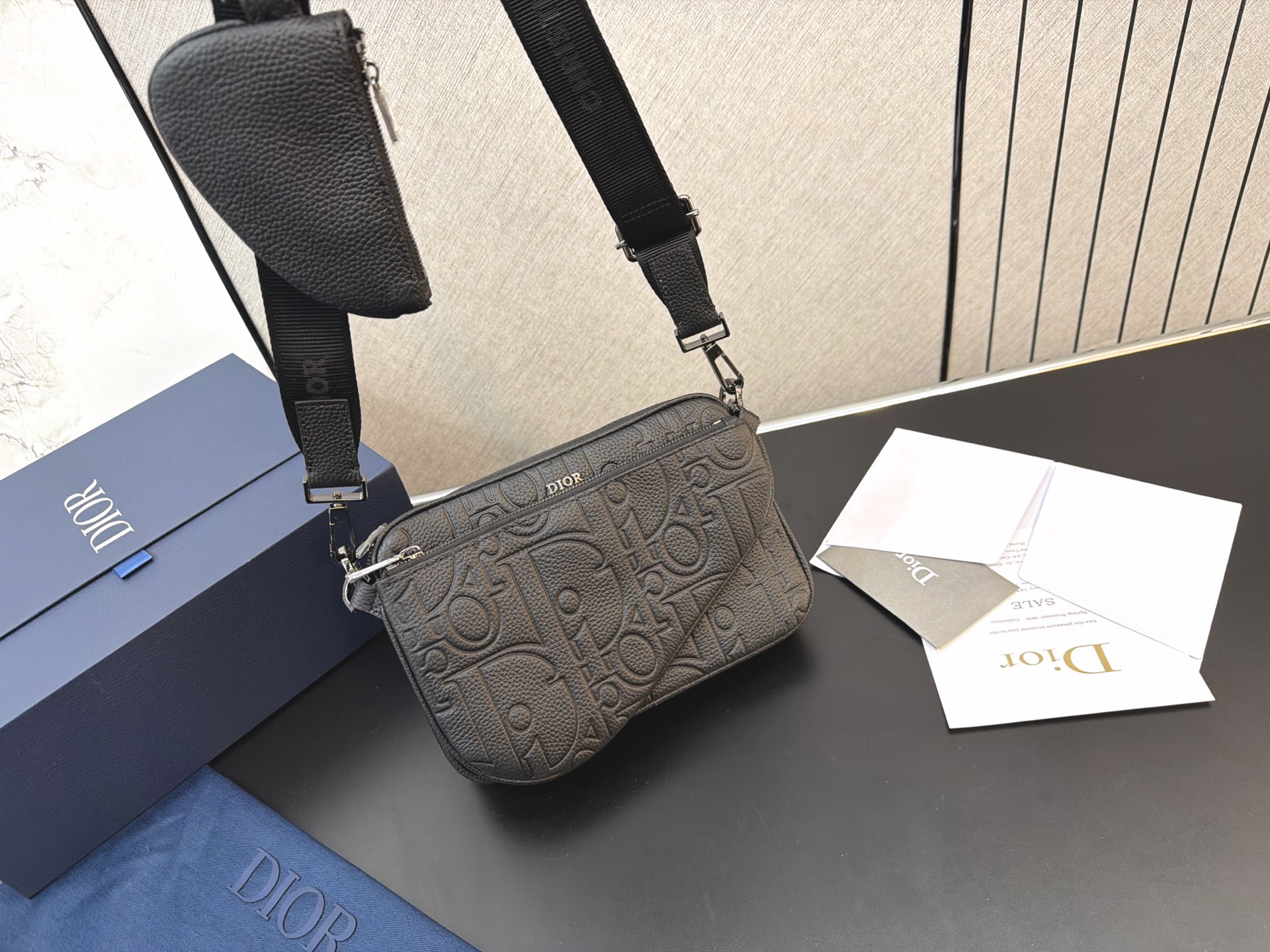 Dior