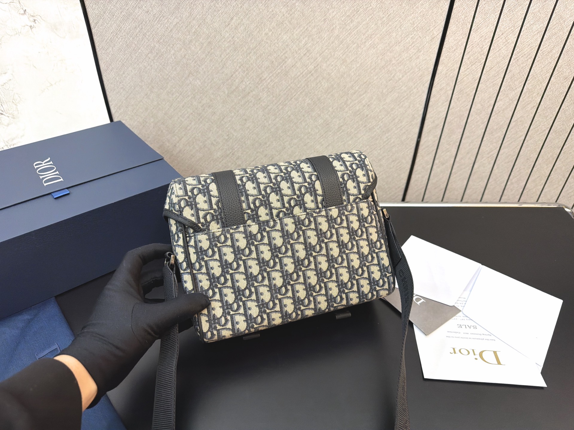 Dior