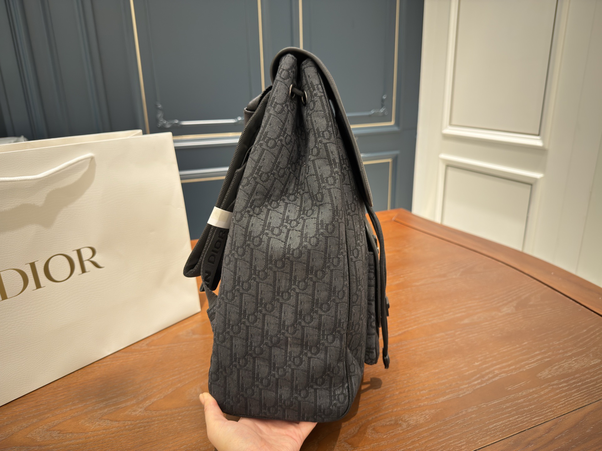 Dior