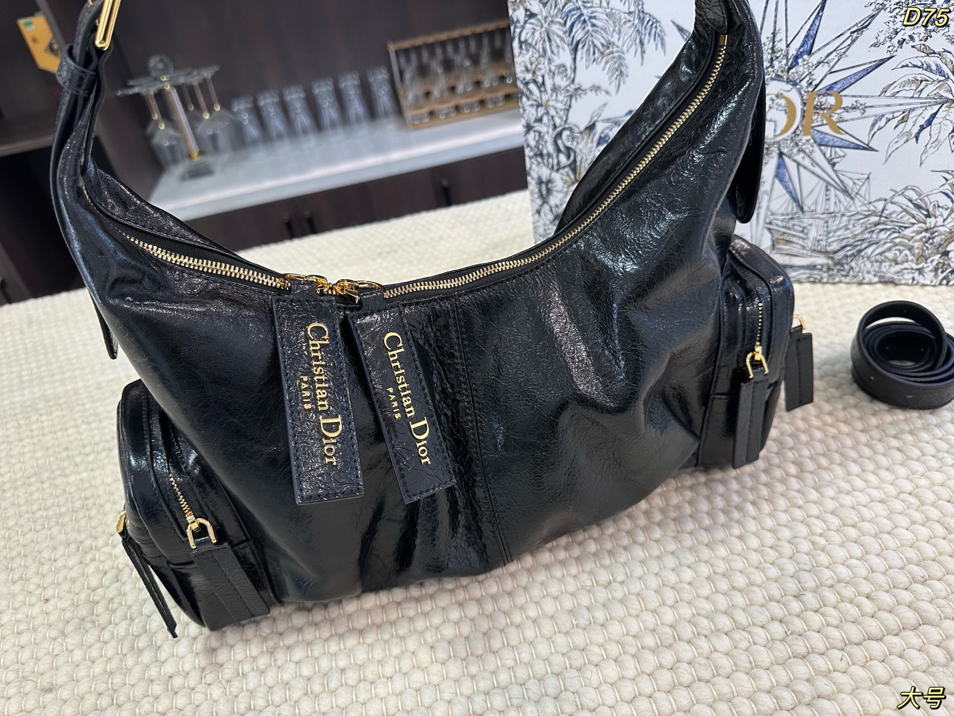 Dior