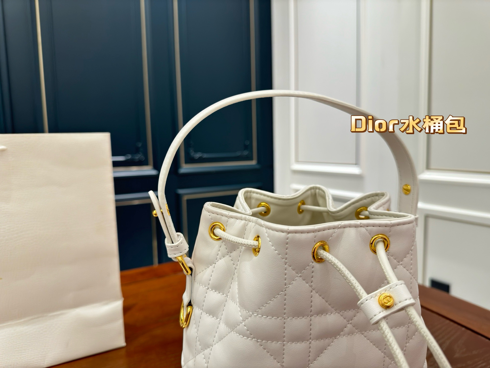 Dior