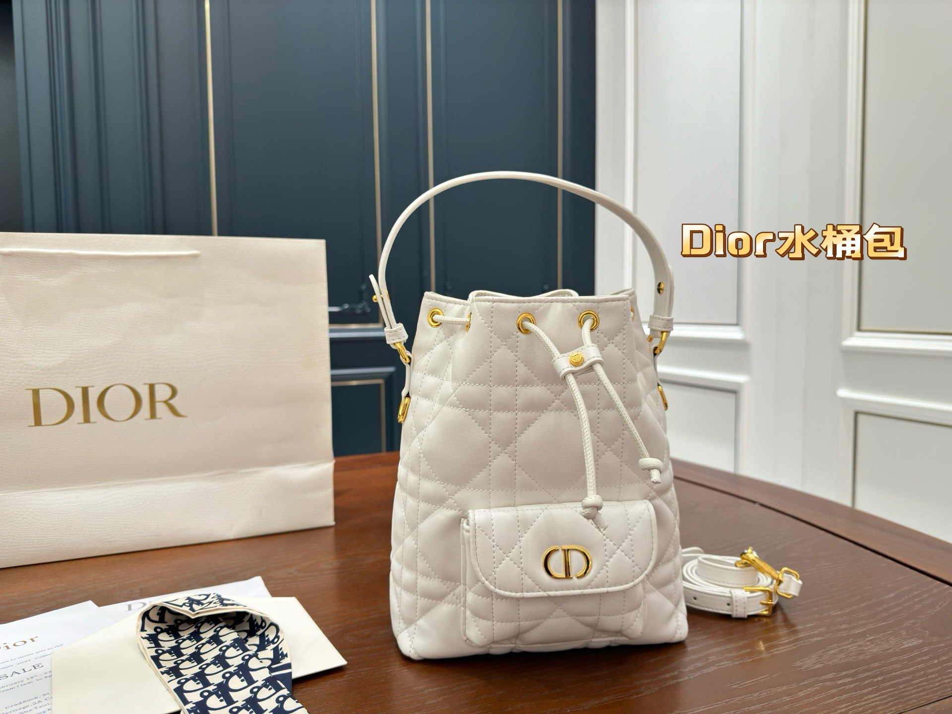 Dior