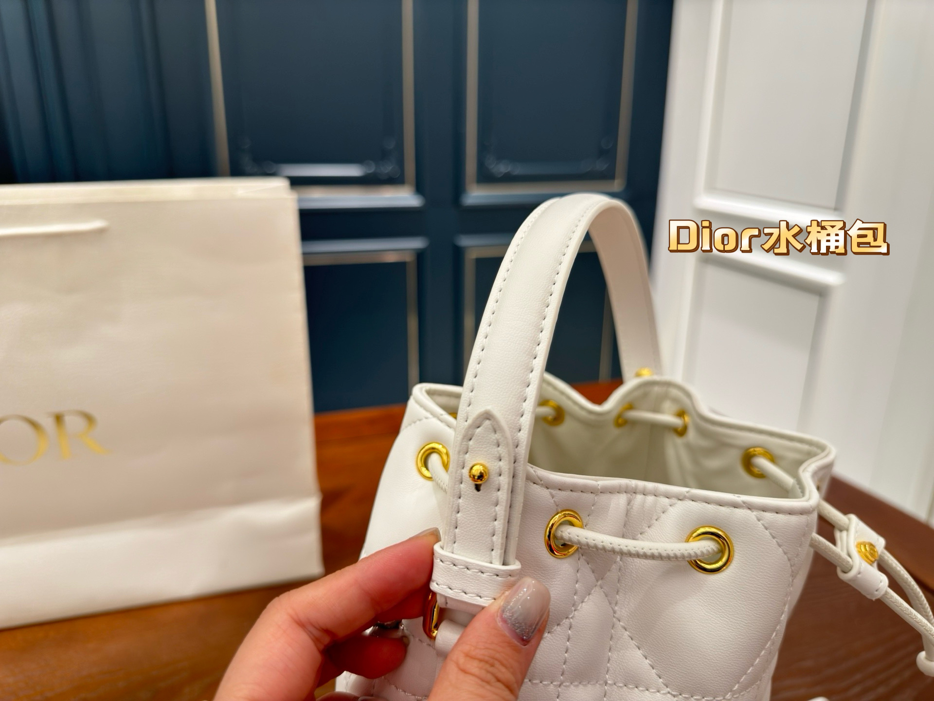 Dior