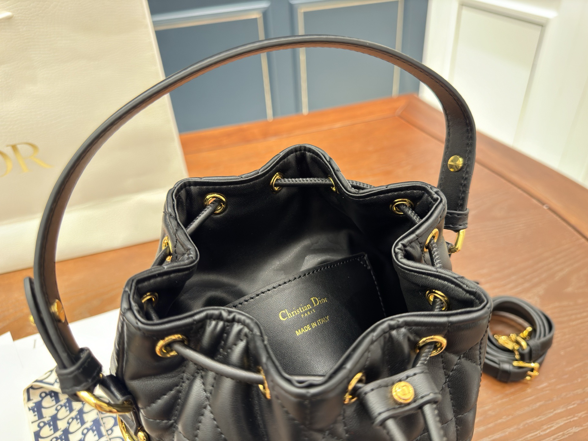 Dior