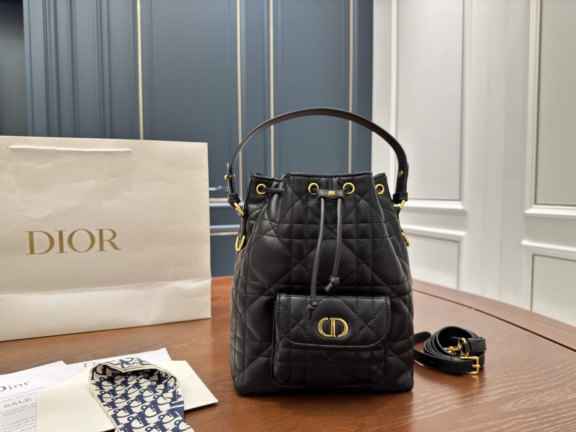Dior