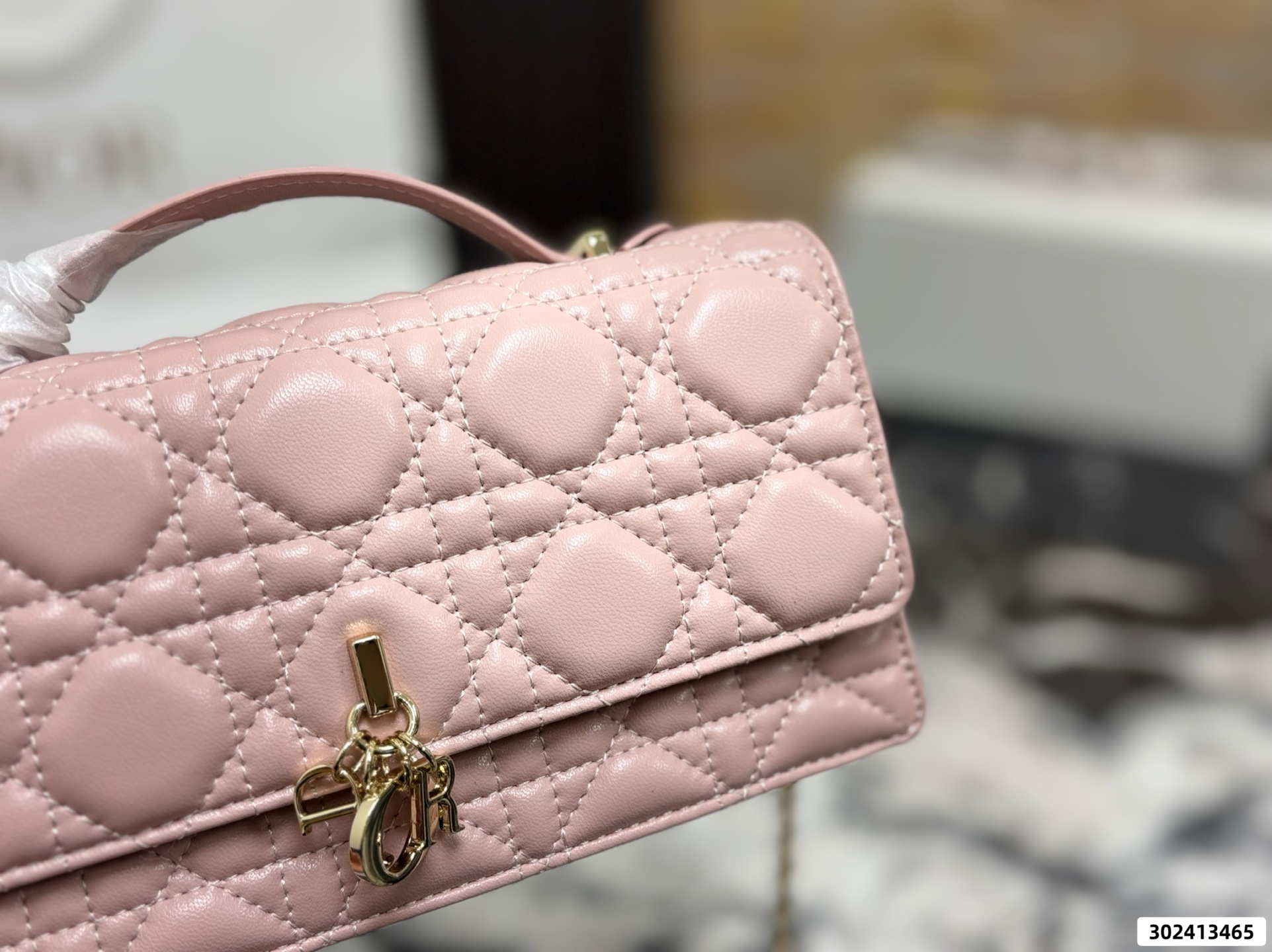 Dior