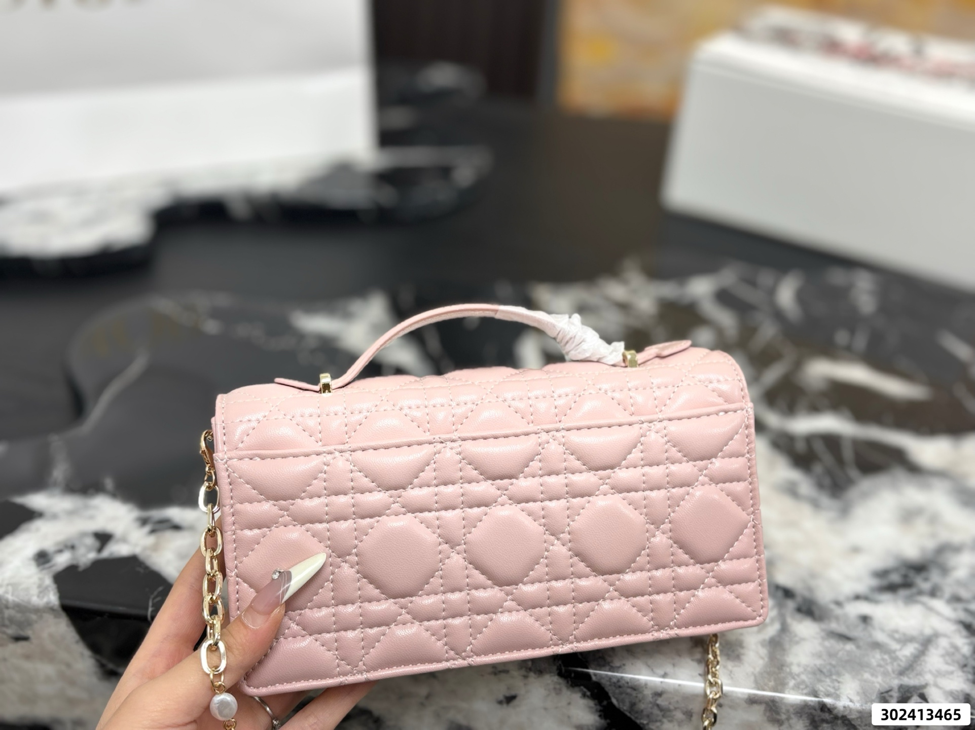 Dior