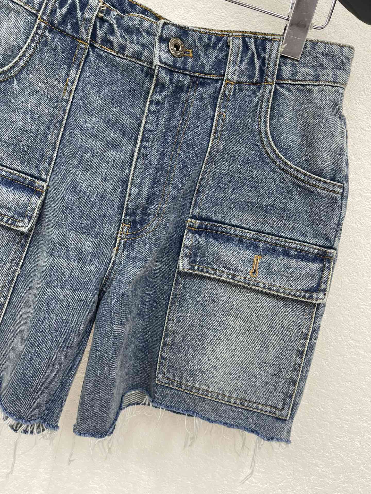 shorts woman
