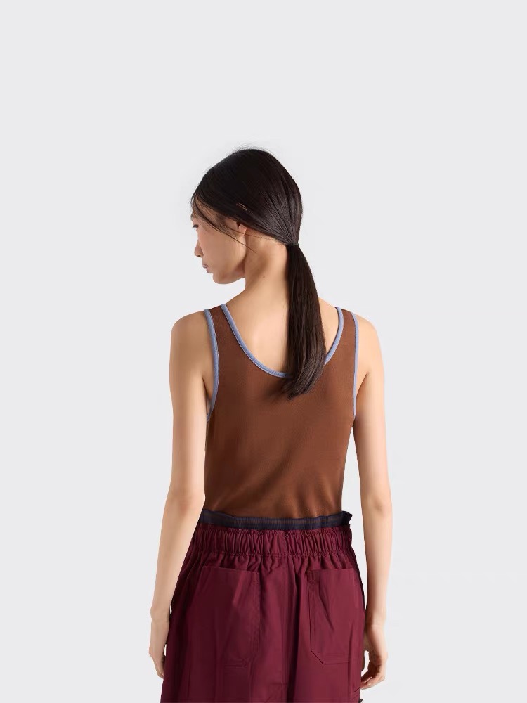 shorts woman