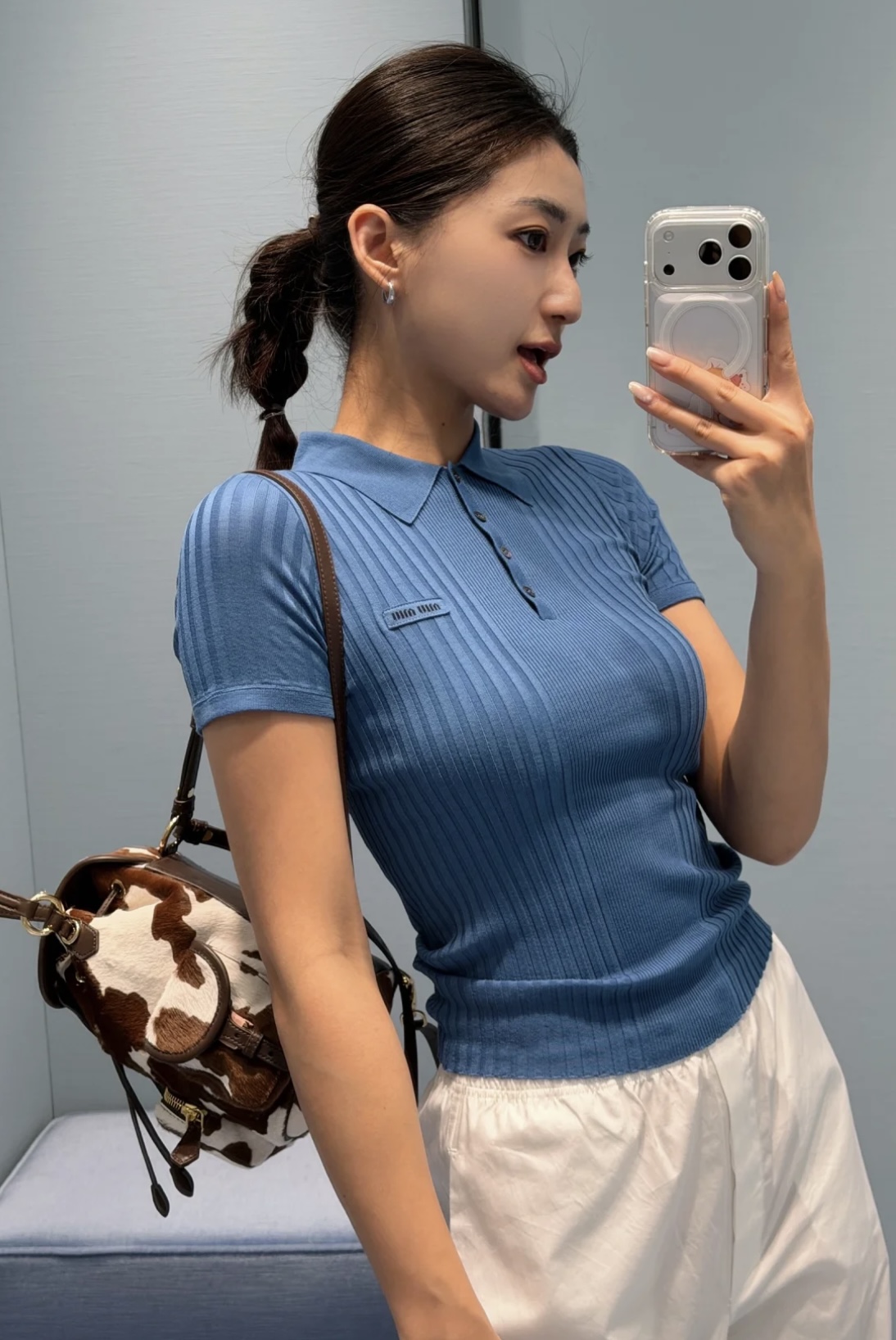 t-shirt woman