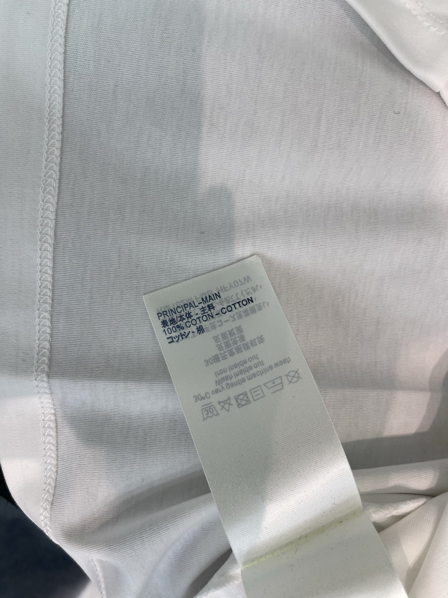 t-shirt woman